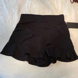 NWT flowy shorts